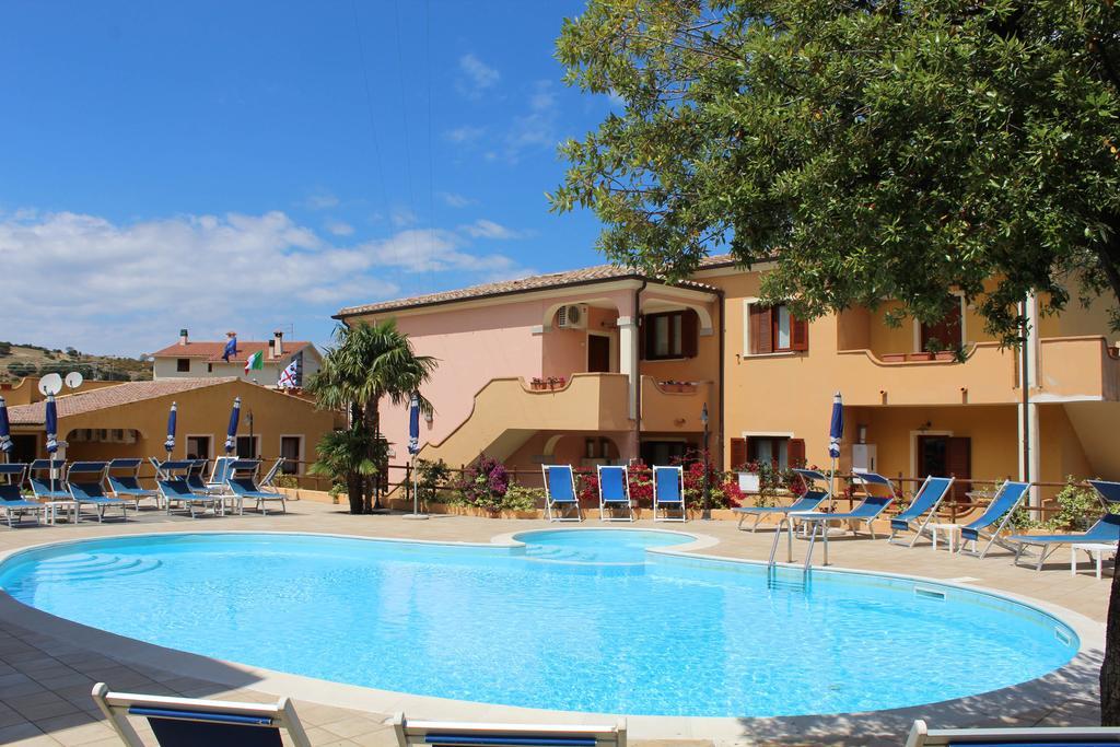 Residence Corte Dei Venti Budoni Extérieur photo