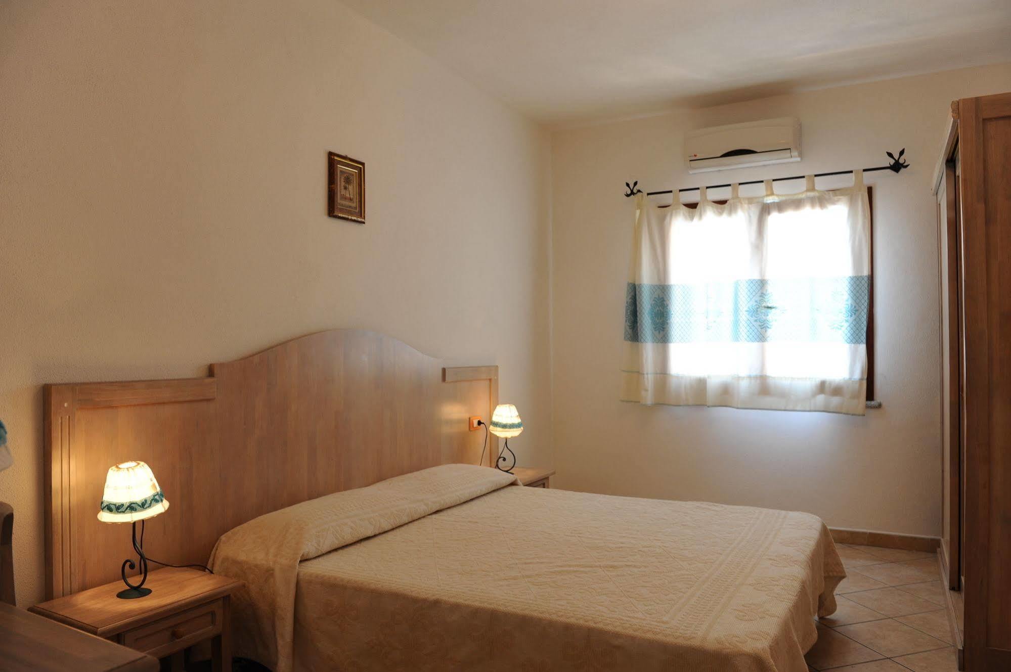 Residence Corte Dei Venti Budoni Extérieur photo